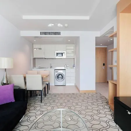 Ultralux 1 Bedroom For 4 Ppl With Pool Σπίτι διακοπών Κωνσταντινούπολη