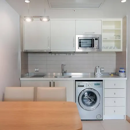 Ultralux 1 Bedroom For 4 Ppl With Pool