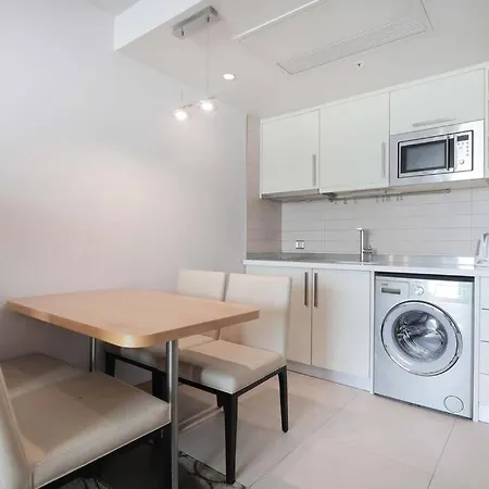 Ultralux 1 Bedroom For 4 Ppl With Pool Σπίτι διακοπών
