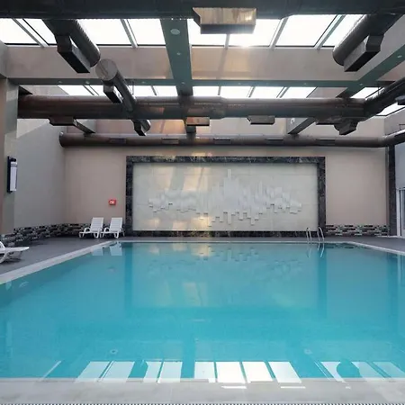 Ultralux 1 Bedroom For 4 Ppl With Pool