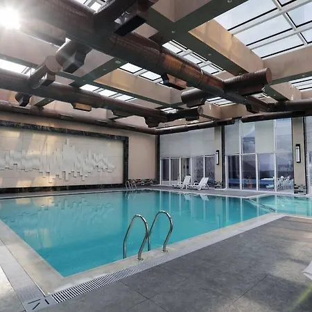 Ultralux 1 Bedroom For 4 Ppl With Pool
